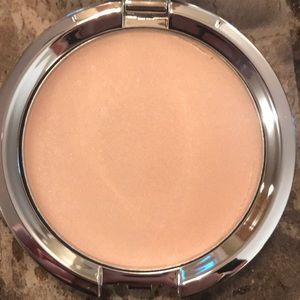IT Cosmetics Cream Illuminator